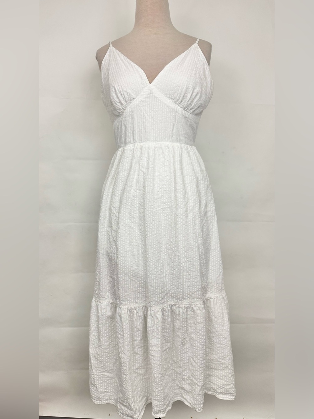 Jessica Simpson White V-Neck tie back spaghetti strap Maxi Dress large